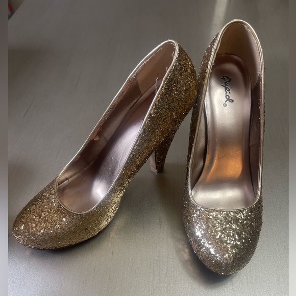 Cupid closed toe heels - Picture 4 of 7